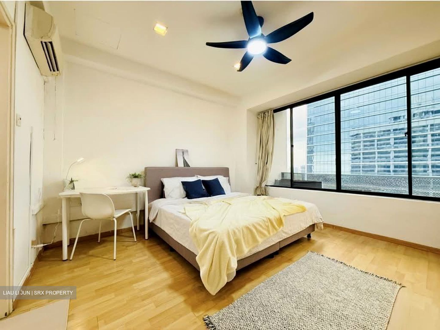 International Plaza (D2), Apartment #560343421